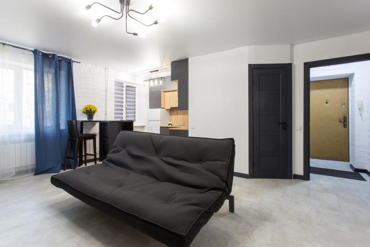Apartment On 23 Serpnya 카리프 외부 사진