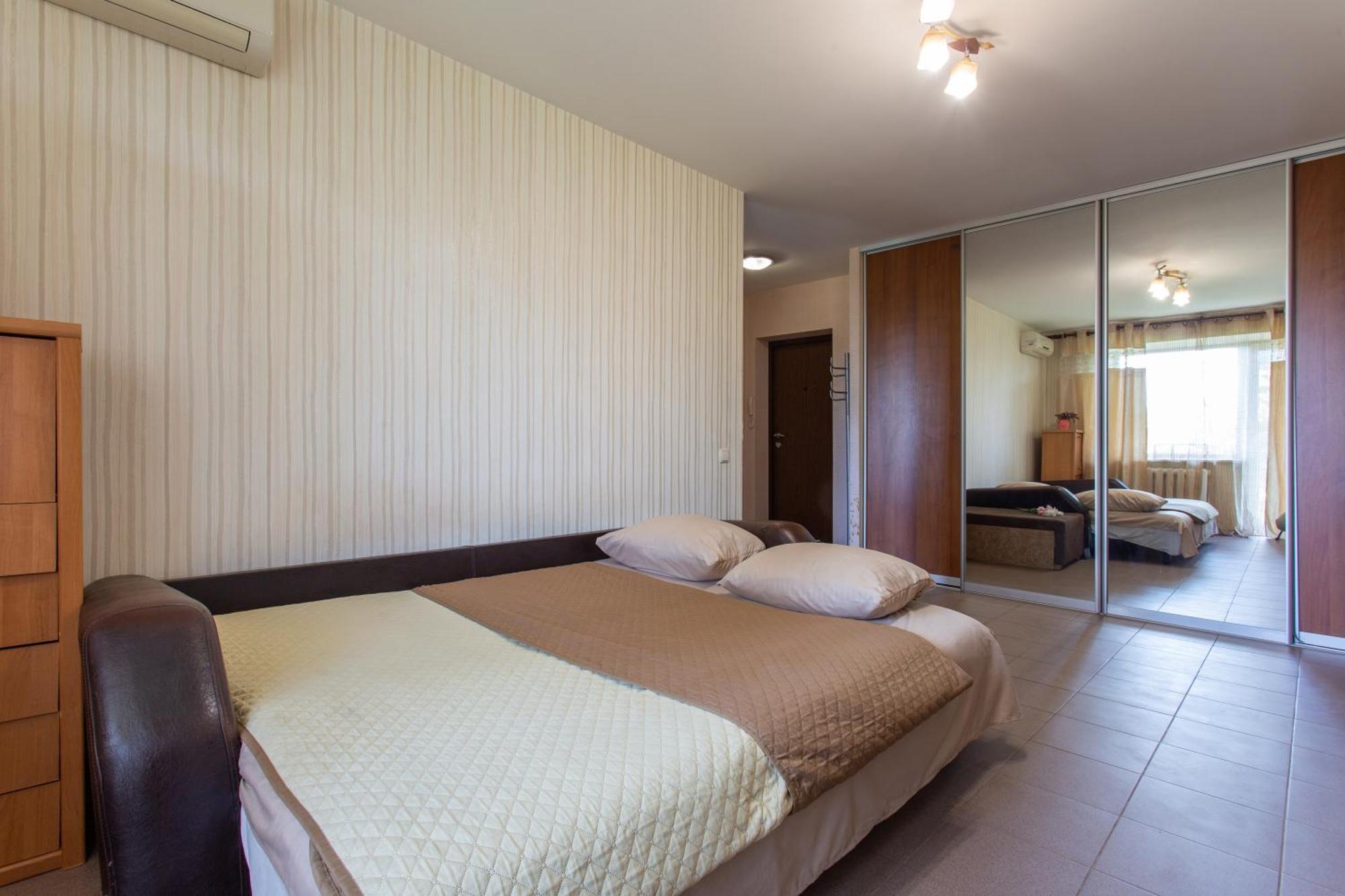 Apartment On 23 Serpnya 카리프 외부 사진